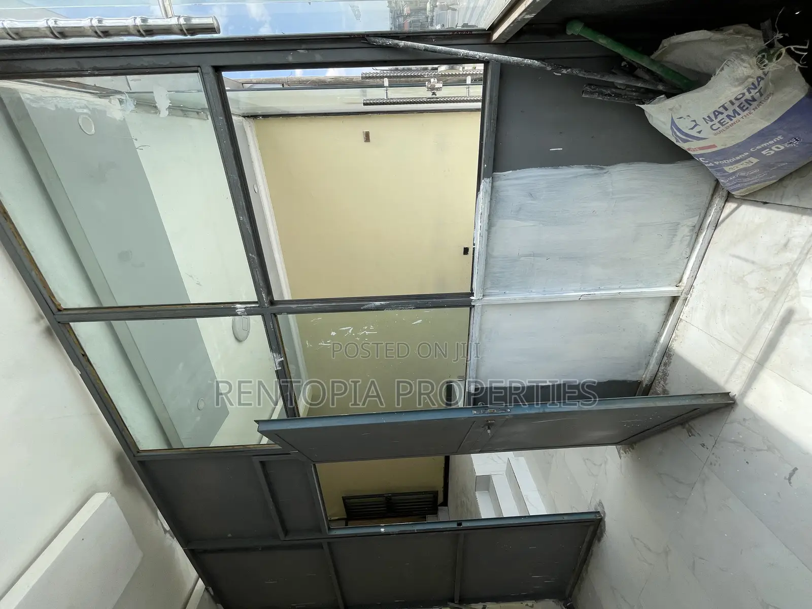 የሚከራይ ባርና ሬስቶራንት,ስጋ ቤት,ካፌ