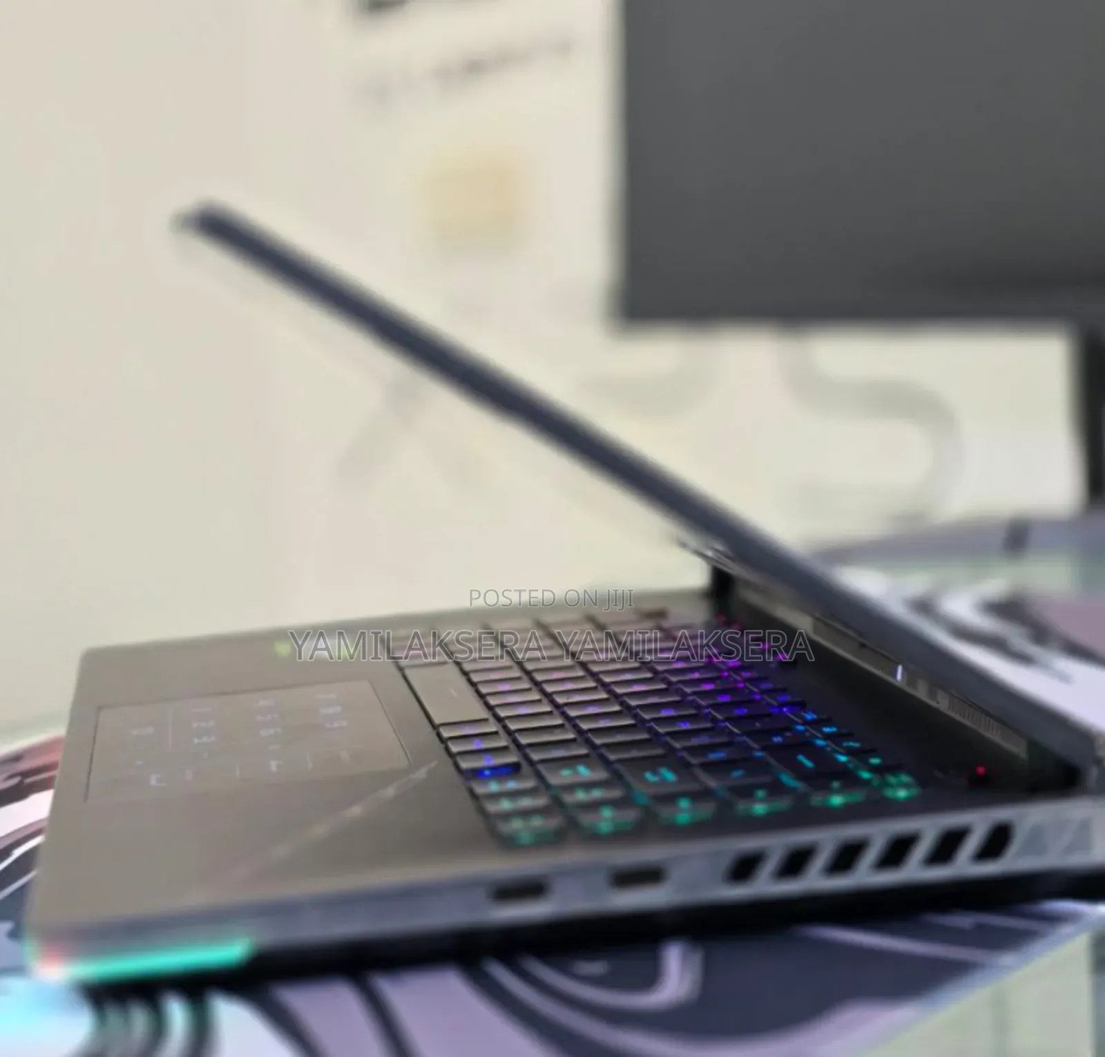 New Laptop Asus ROG Strix SCAR 15 32GB Intel Core I9 SSD 1T