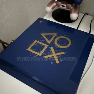 Photo - Playstation 4 Slim Limited Edition
