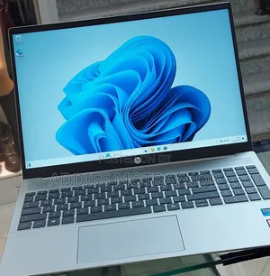 New Laptop HP Pavilion 15 16GB Intel Core Ultra 7 SSD 512GB