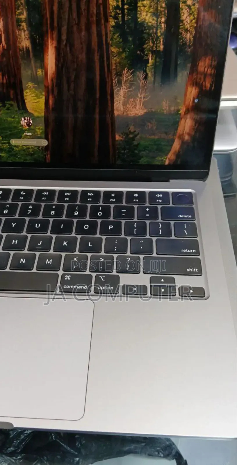 New Laptop Apple MacBook Air 2022 M2 8GB Apple M2 SSD 256GB