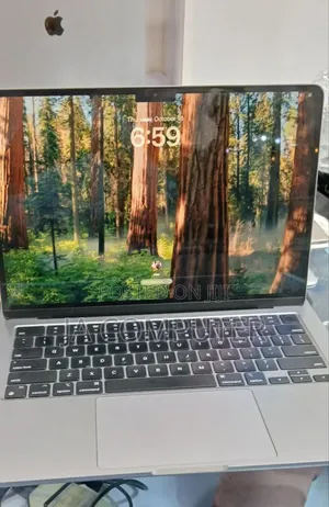 Photo - New Laptop Apple MacBook Air 2022 M2 8GB Apple M2 SSD 256GB