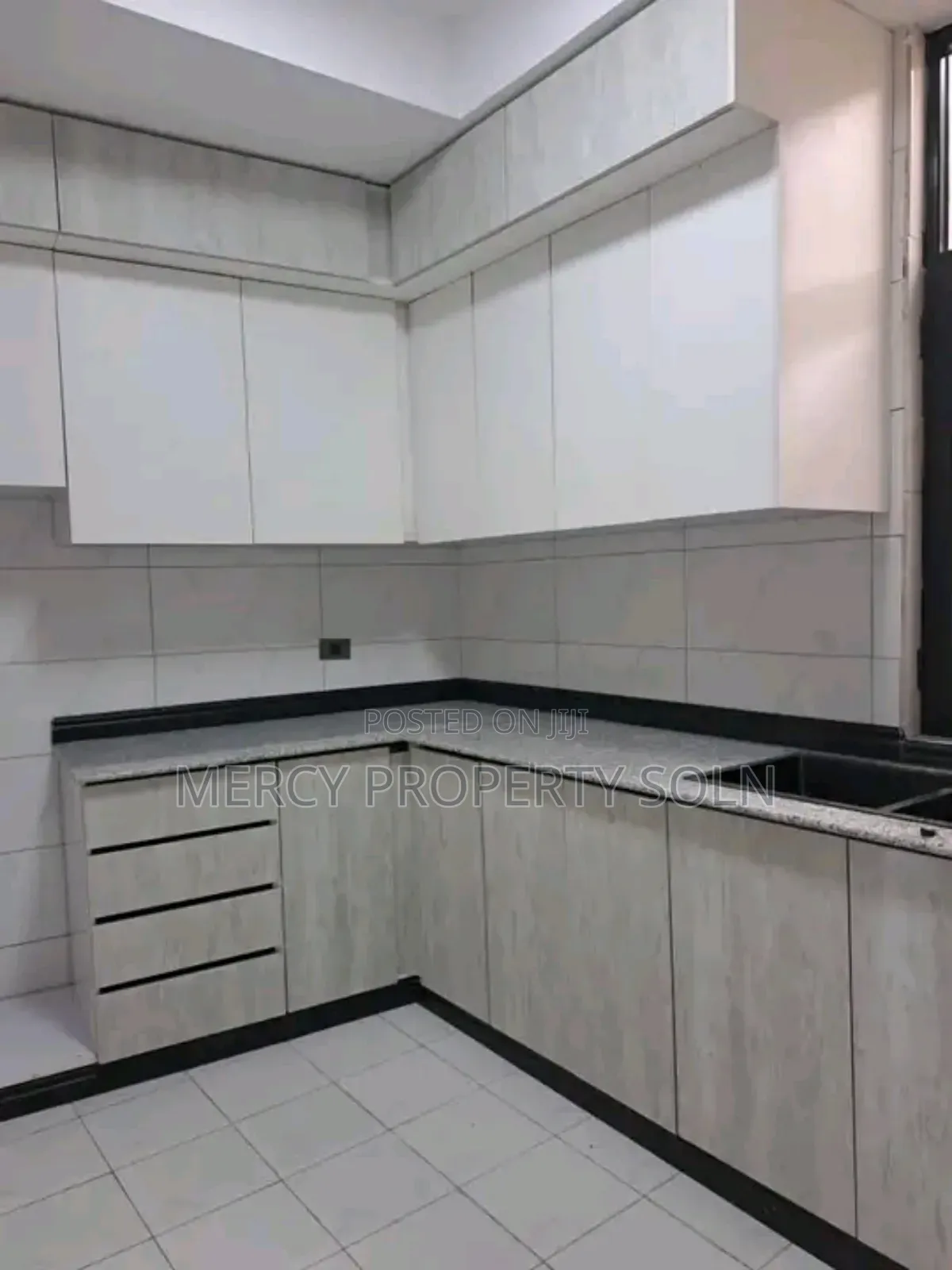 Furnished 6bdrm House in Bole for sale