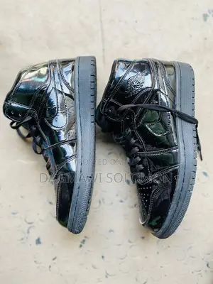 Air Jordan 1 Full Black High Quality Shoes 4,999