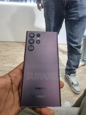 Photo - Samsung Galaxy S22 Ultra 512 GB Bronze