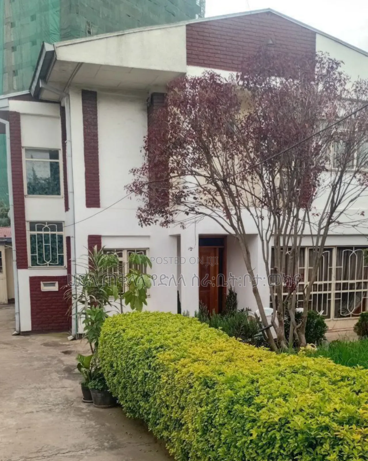 Furnished 4bdrm House in Ayat Zone Inside, Yeka for sale