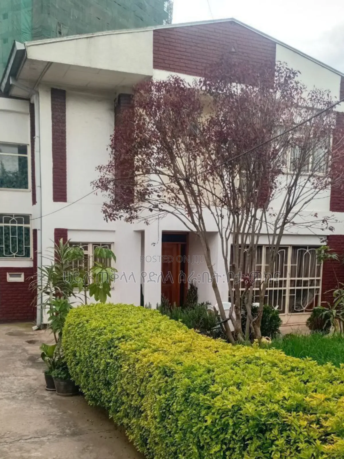 Furnished 4bdrm House in Ayat Zone Inside, Yeka for sale