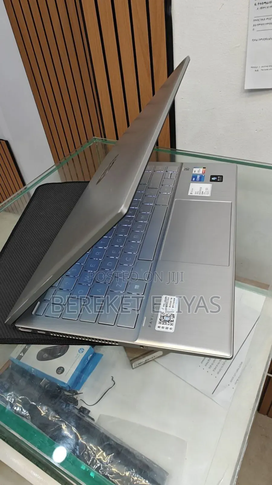 New Laptop HP Pavilion X360 16GB Intel Core I5 SSD 512GB