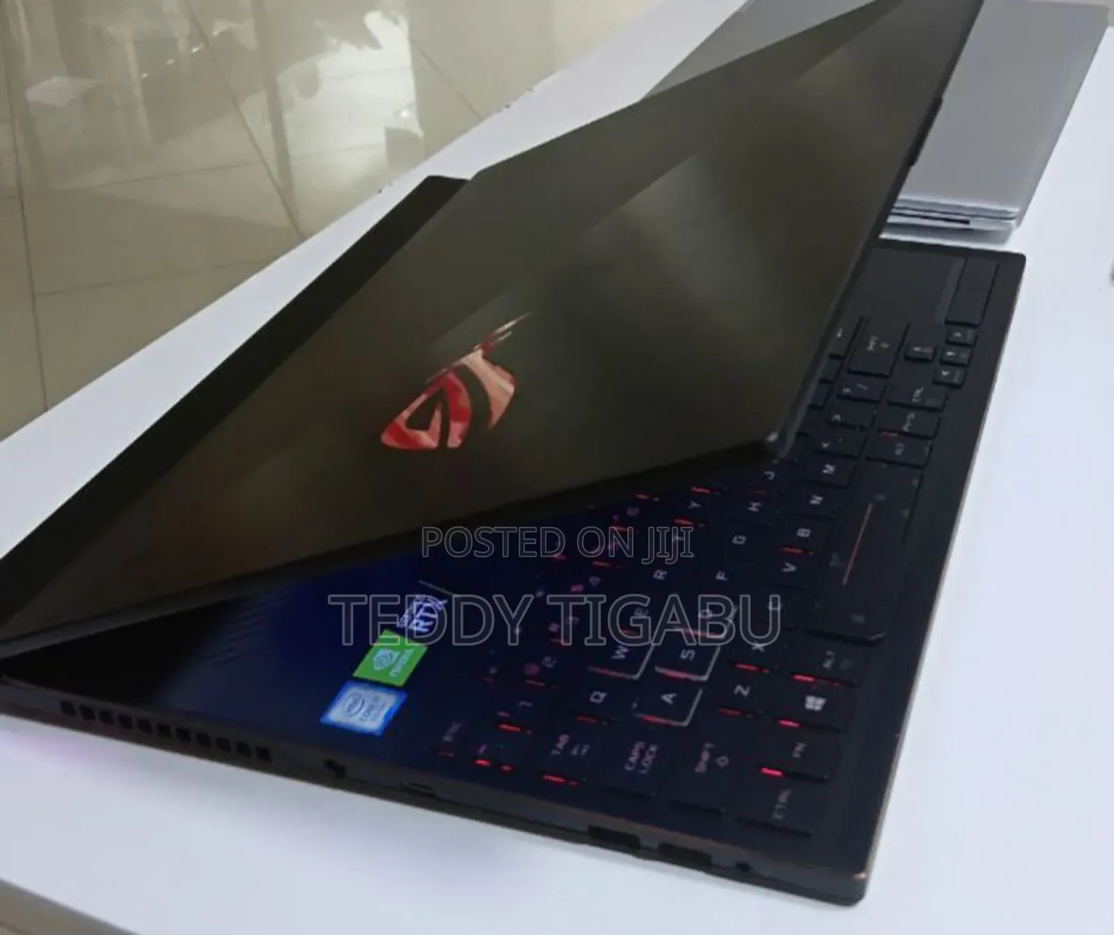 New Laptop Asus ROG Zephyrus G15 24GB Intel Core I7 SSD 2T