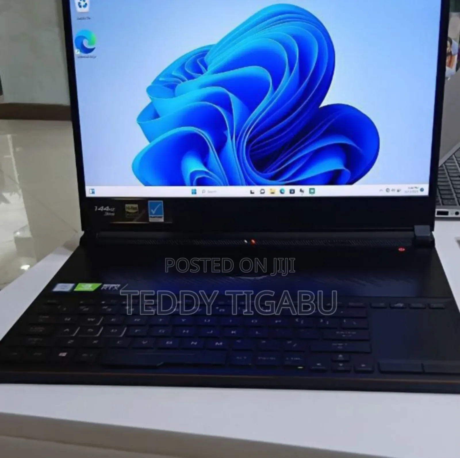 New Laptop Asus ROG Zephyrus G15 24GB Intel Core I7 SSD 2T