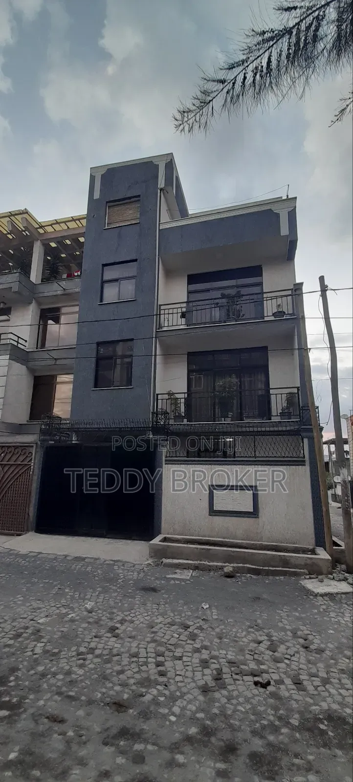 7bdrm House in Haile Garment, Nifas Silk-Lafto for sale