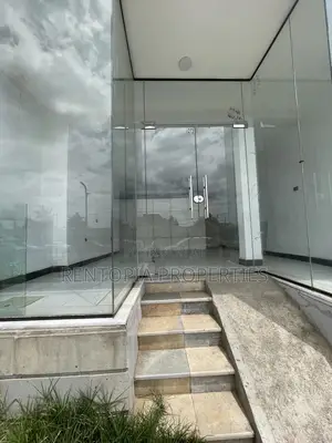 Shop for Rent ! የሚከራይ ሱቅ