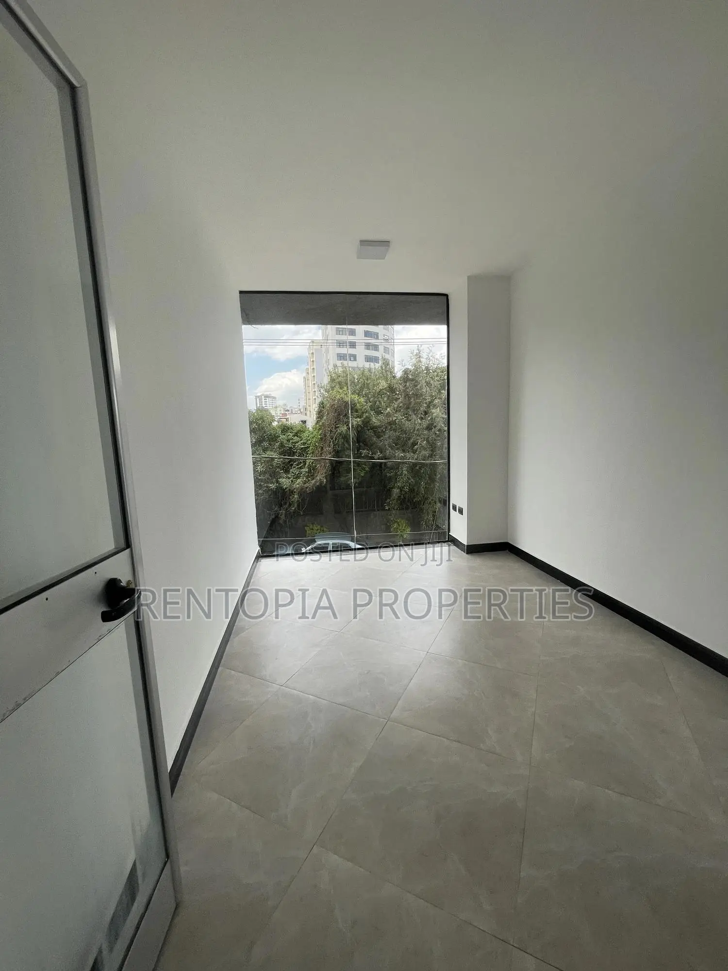 Shop for Rent! የሚከራይ ሱቅ!