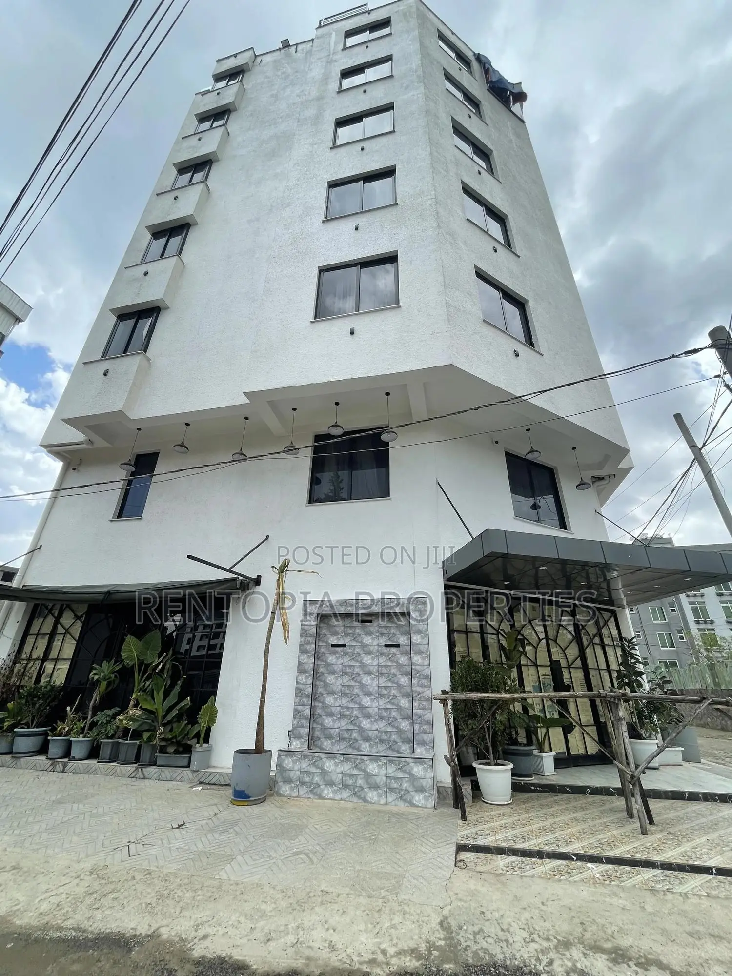 Building for Sale! የሚሸጥ ህንፃ
