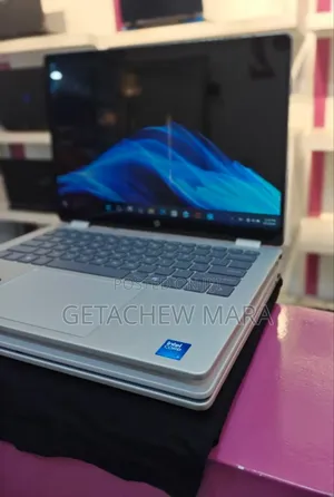 New Laptop HP OmniBook 5 Flip 8GB Intel Core I5 SSD 512GB