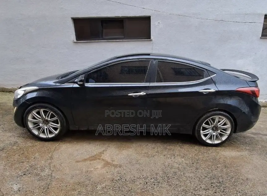 Hyundai Avante 2015 Black