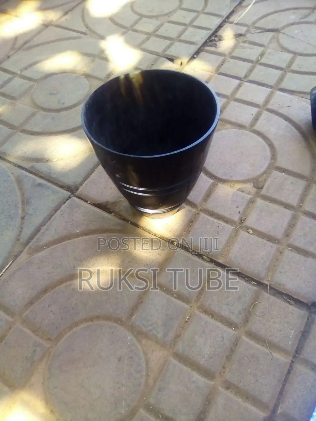 ከበሬ ቀንድ የተሰራ የጠላ መጠጫ ዋንጫ