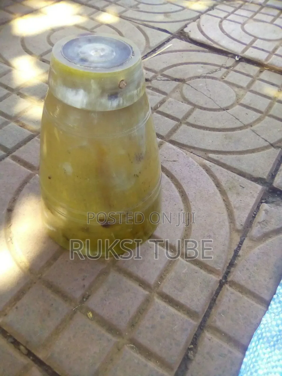 ከበሬ ቀንድ የተሰራ የጠላ መጠጫ ዋንጫ