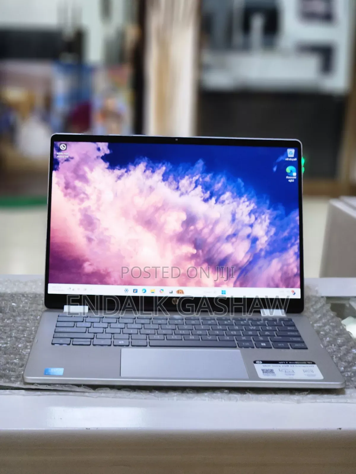 New Laptop HP OmniBook 5 Flip 14-Fp0023dx 16GB Intel Core I7 SSD 1T