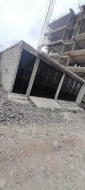 አስቸካይ የሚሸጥ ህንፃ