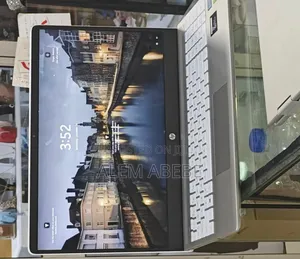 New Laptop HP Pavilion 15 8GB Intel Core i5 HDD+SSD 640GB