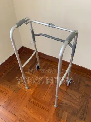 Walker那ؤwalker//Elderly Walker Foldable Four Point Cane