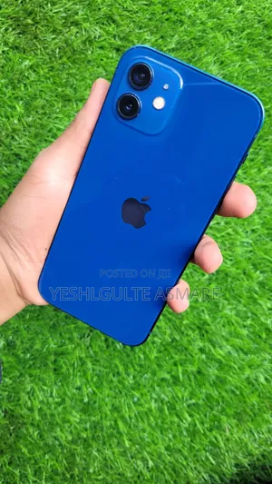 Photo - Apple iPhone 12 64 GB Blue