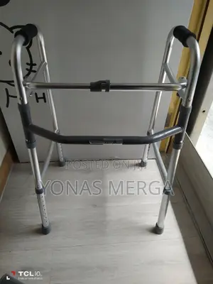 Photo - 4_legged Walker罔凸assist Walker葡嚐foldable Walking Frame