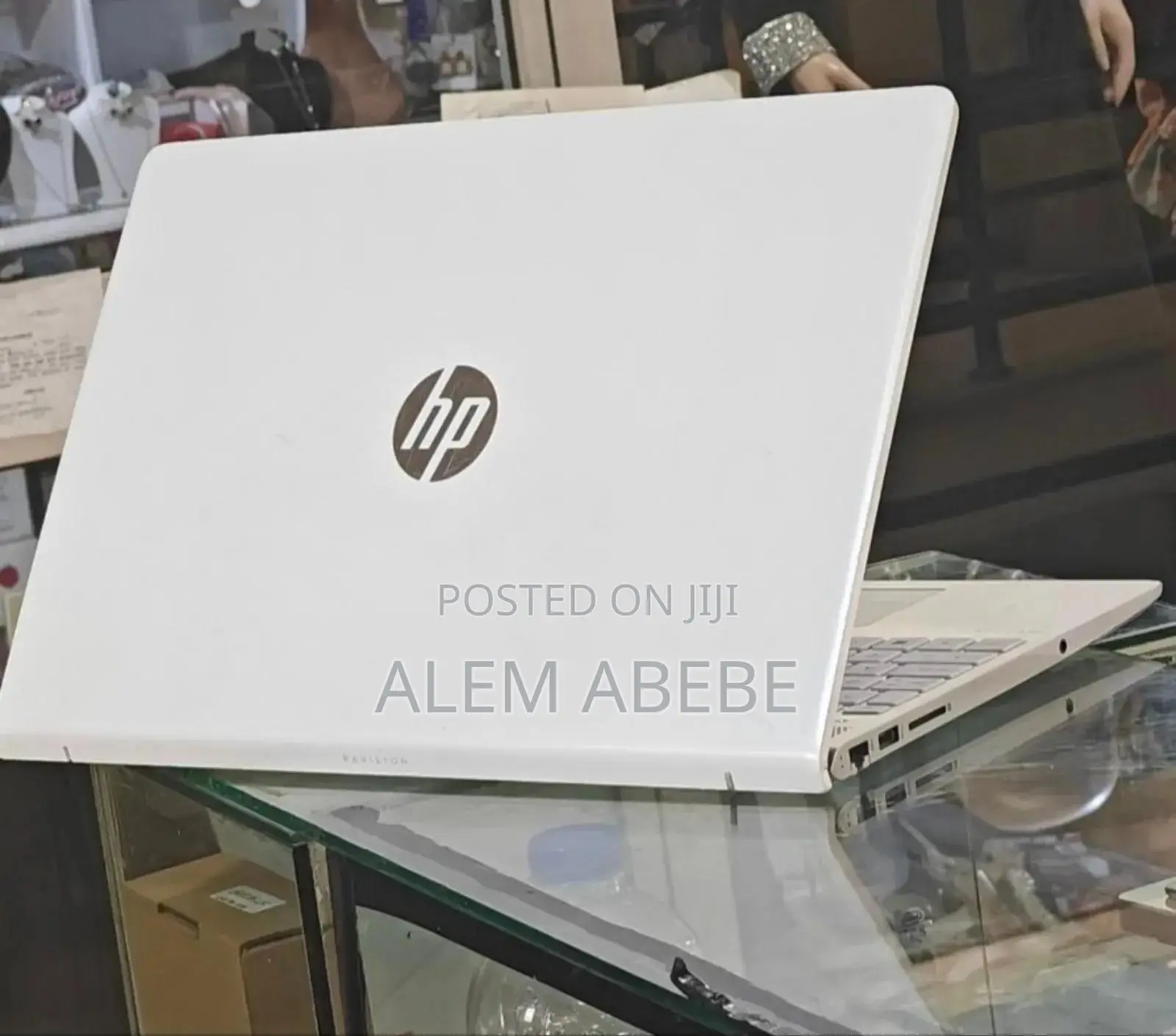 New Laptop HP Pavilion 15 8GB Intel Core i5 HDD+SSD 640GB