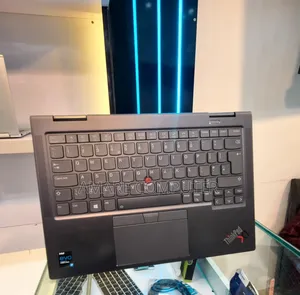 Photo - New Laptop Lenovo Thinkpad X1 Yoga 32GB Intel Core I7 SSD 512GB