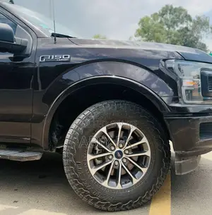 Ford F-150 2022 Black