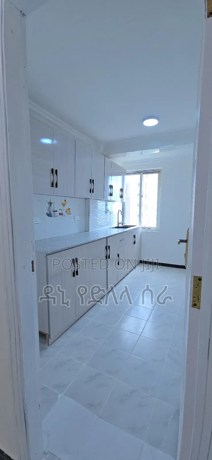 Furnished 3bdrm Condo in አዲስ አበባ, Bole for sale