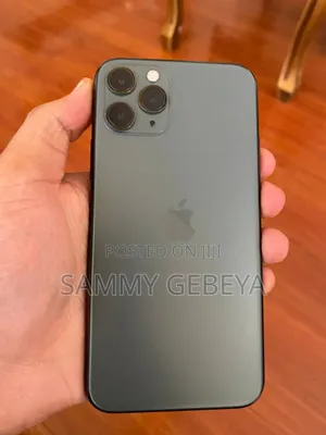 Photo - Apple iPhone 11 Pro 64 GB Green