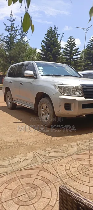 Toyota Land Cruiser 100 VX 4.2 DT Automatic 2005 White