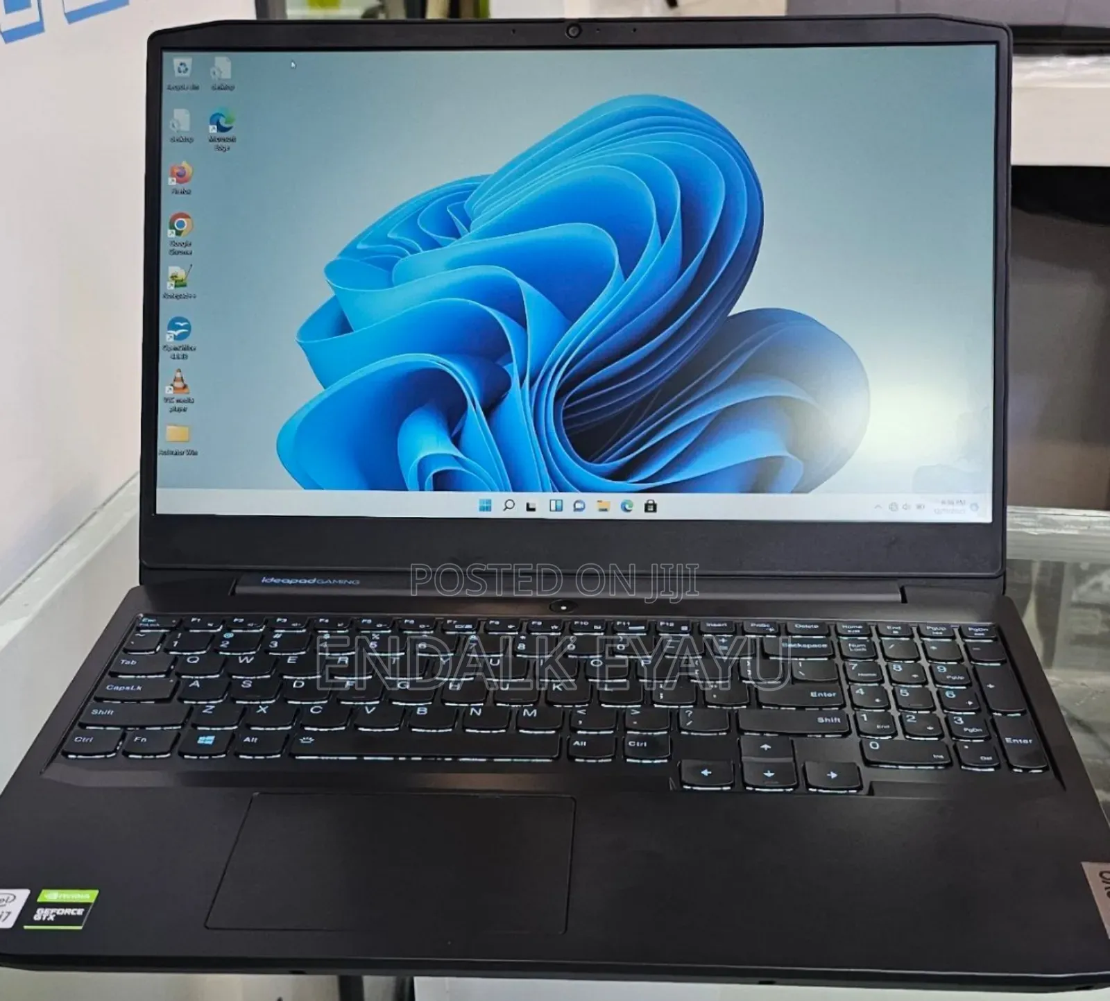 New Laptop Lenovo Ideapad 3 16GB Intel Core i7 SSD 512GB