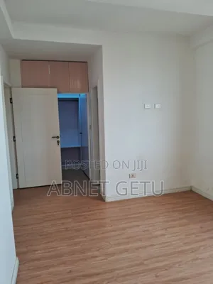 3bdrm Apartment in Jenboro Realestate, Bole for sale