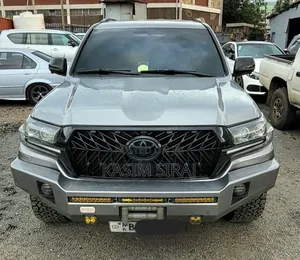 Photo - Toyota Land Cruiser 4.0 V6 STD 2011 Silver