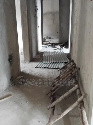 7bdrm Villa in Ropac, Yeka for sale