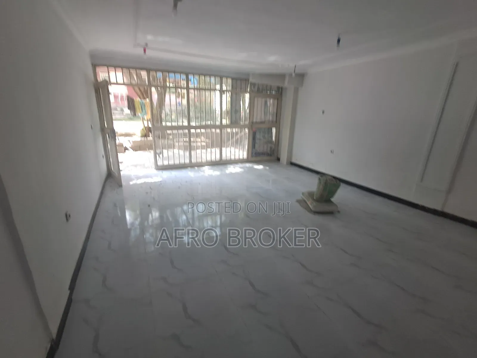 Condominium Shop Sell