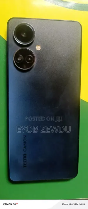Photo - Tecno Camon 19 128 GB Black