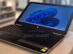 New Laptop HP Pavilion 15 8GB Intel Core I7 SSD 256GB