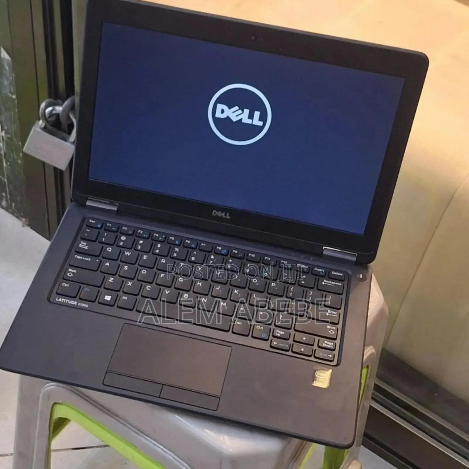 New Laptop Dell Inspiron 13 1318 4GB Intel Core I3 SSD 128GB