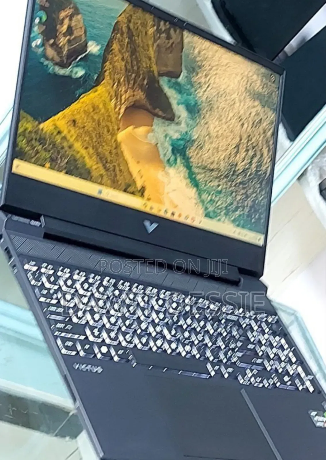 New Laptop HP Victus 15 8GB AMD Ryzen 5 SSD 512GB