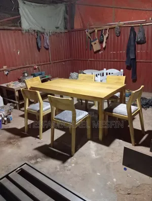 Photo - Dining Table With 6 Chairs