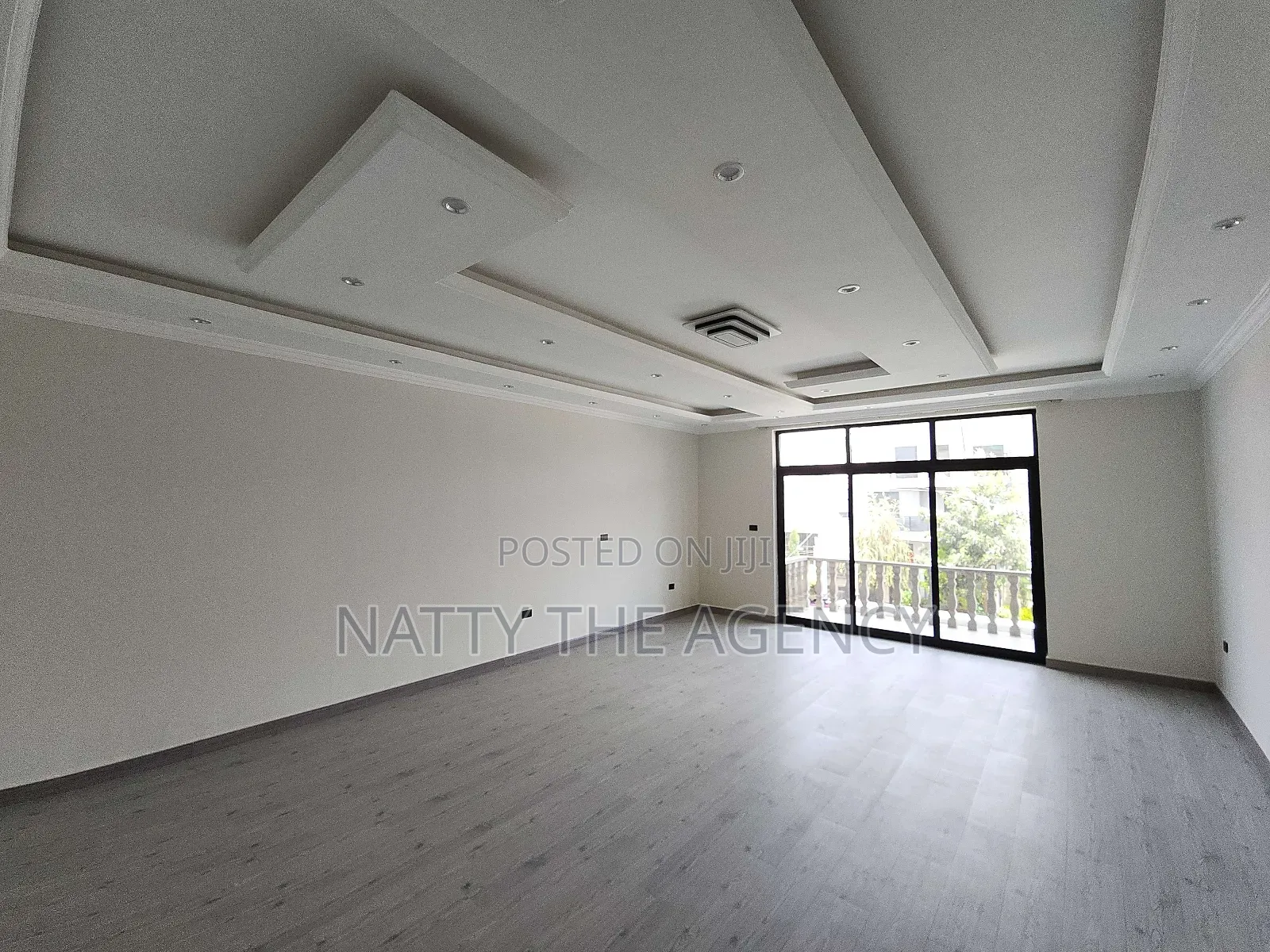 Furnished 10bdrm House in Summit, Bole for rent