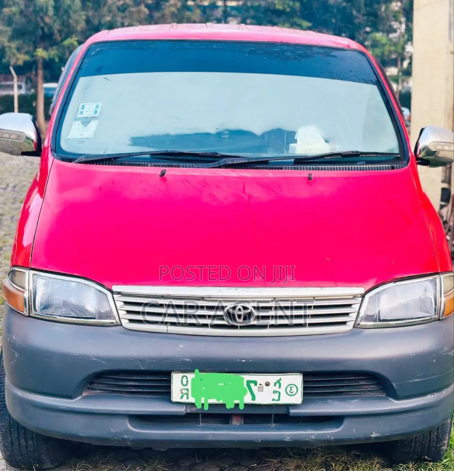 Toyota HiAce 2006 Red