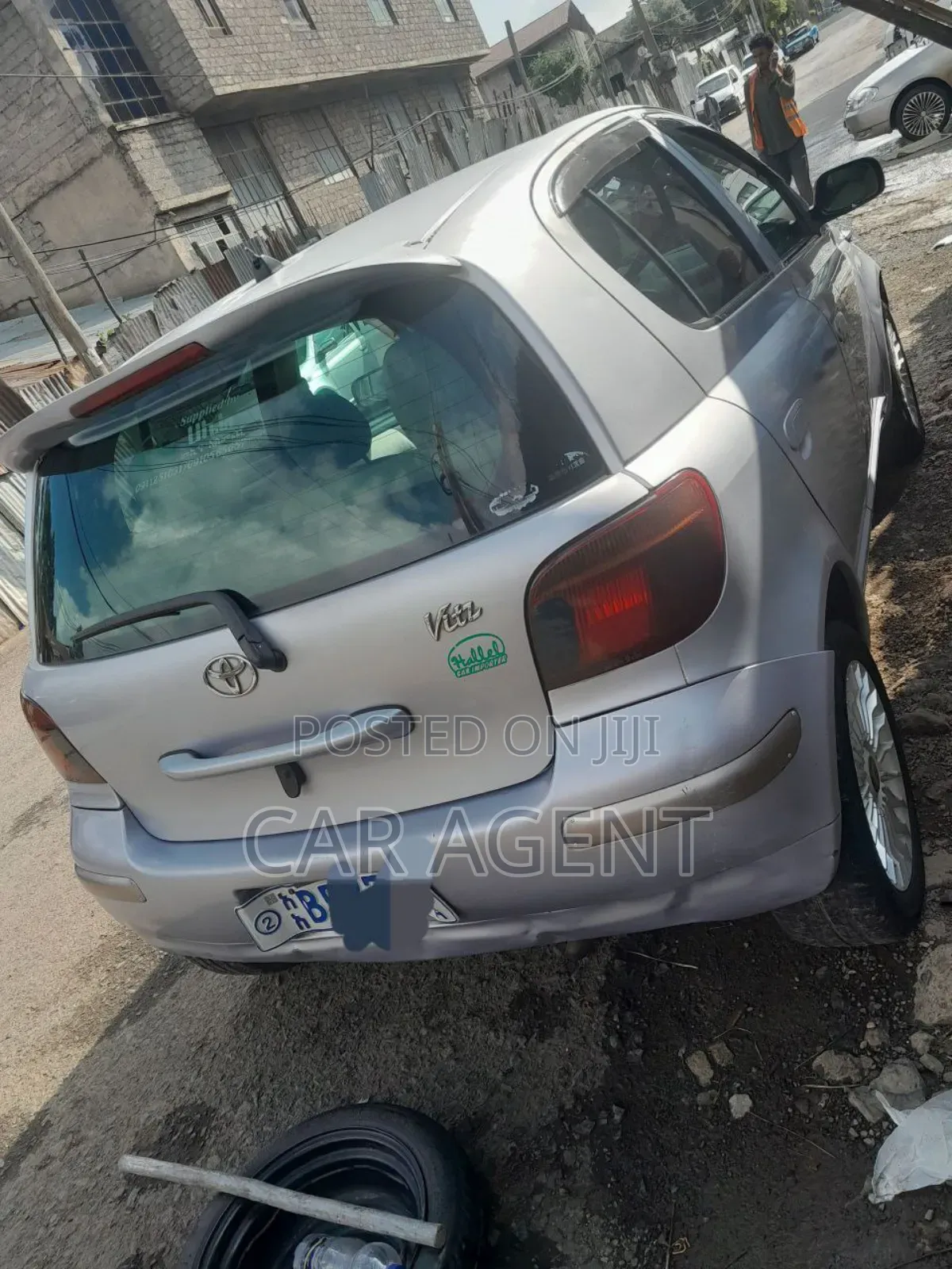 Toyota Vitz 2001 Silver