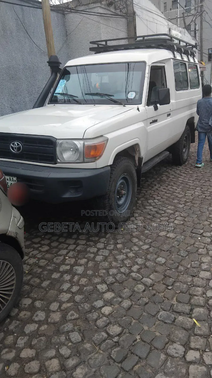 Toyota Land Cruiser 2012 White