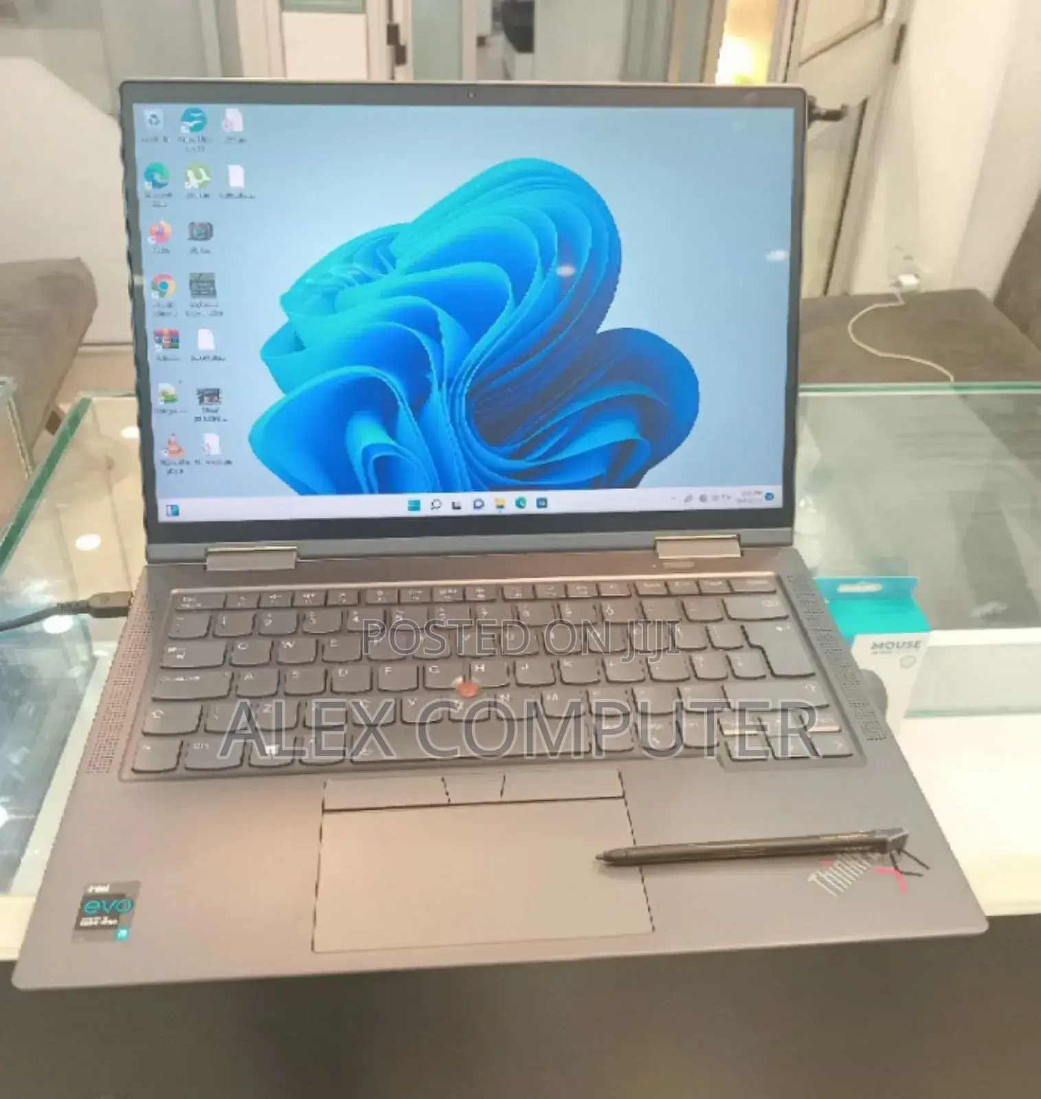 New Laptop Lenovo Thinkpad X1 Yoga 32GB Intel Core I7 SSD 512GB