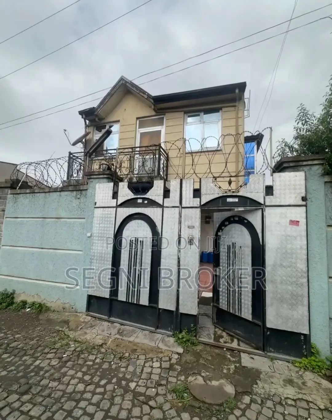 3bdrm House in Saris Addisu Sefer, Nifas Silk-Lafto for sale